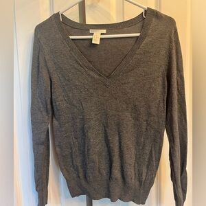 Gray H&M lightweight knit sweater size XS